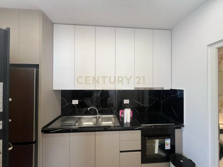 Shqiperi, jepet me qera apartament 2+1 Kati 2, 75 m² 350 € (ISH- KENETE, NE DURRES)