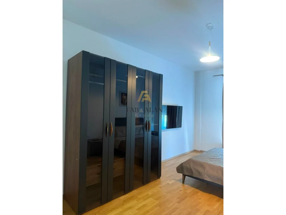Tirane, jepet me qera apartament 2+1+Aneks+Ballkon , 1.200 € (Secret Garden Residence pranë Qendrës Tregtare TEG)