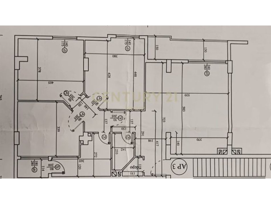 Tirane, shes apartament 3+1+2 , 125 m² 350.000 € (Rruga e Kavajës)