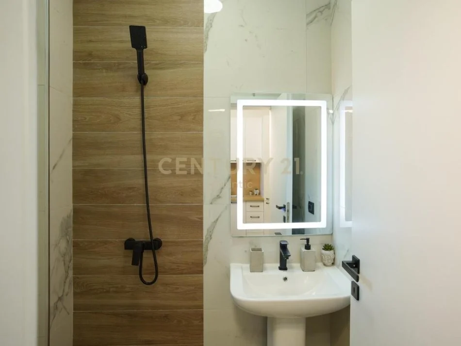 Durres, shitet garsonier 1+1 Kati 0, 32 m² 47.000 € 