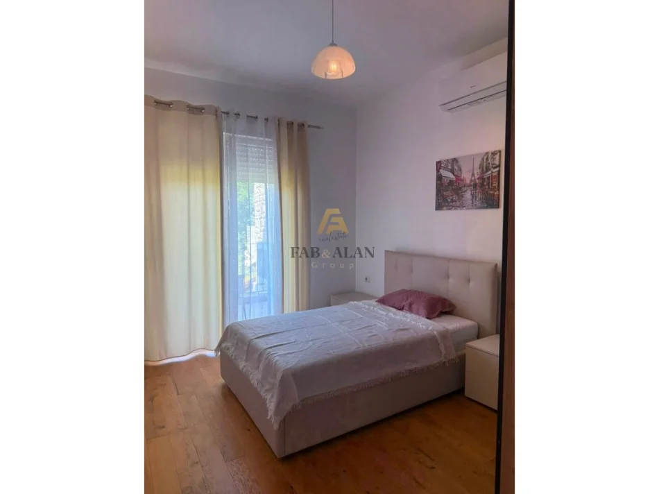 Tirane, jepet me qera apartament 2+1+Aneks+Ballkon , 1.200 € (Secret Garden Residence pranë Qendrës Tregtare TEG)