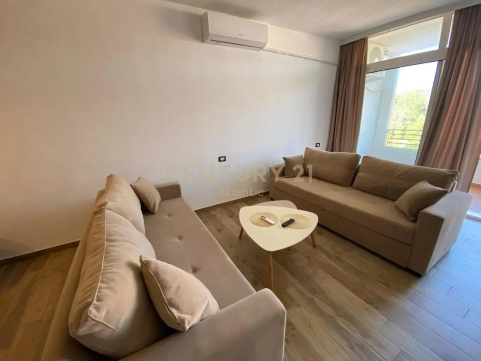 Durres, jepet me qera apartament 1+1 Kati 3, 70 m² 350 € (PLAZH ILIRIA)