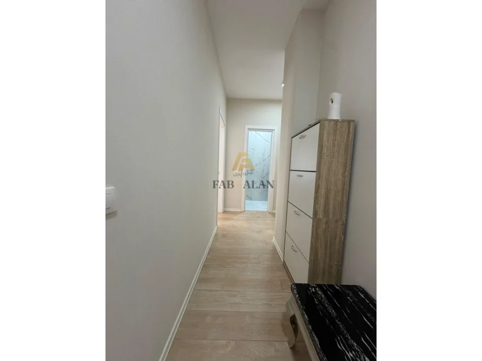 Tirane, jepet me qera apartament 2+1 , 1.500 € (RRUGA E KOSOVAREVE)