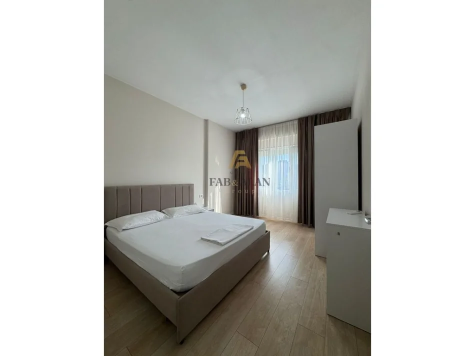 Tirane, jepet me qera apartament 2+1 , 1.500 € (RRUGA E KOSOVAREVE)