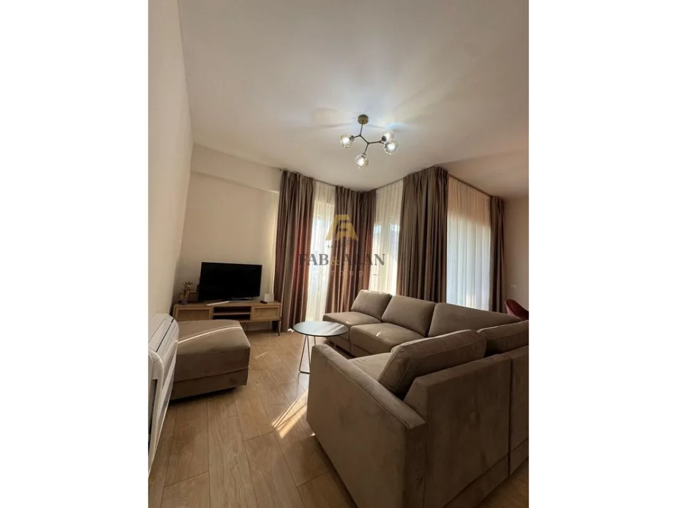 Tirane, jepet me qera apartament 2+1 , 1.500 € (RRUGA E KOSOVAREVE)