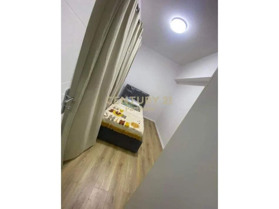 Tirane, jepet me qera apartament Kati 1, 150 m² 400 € 