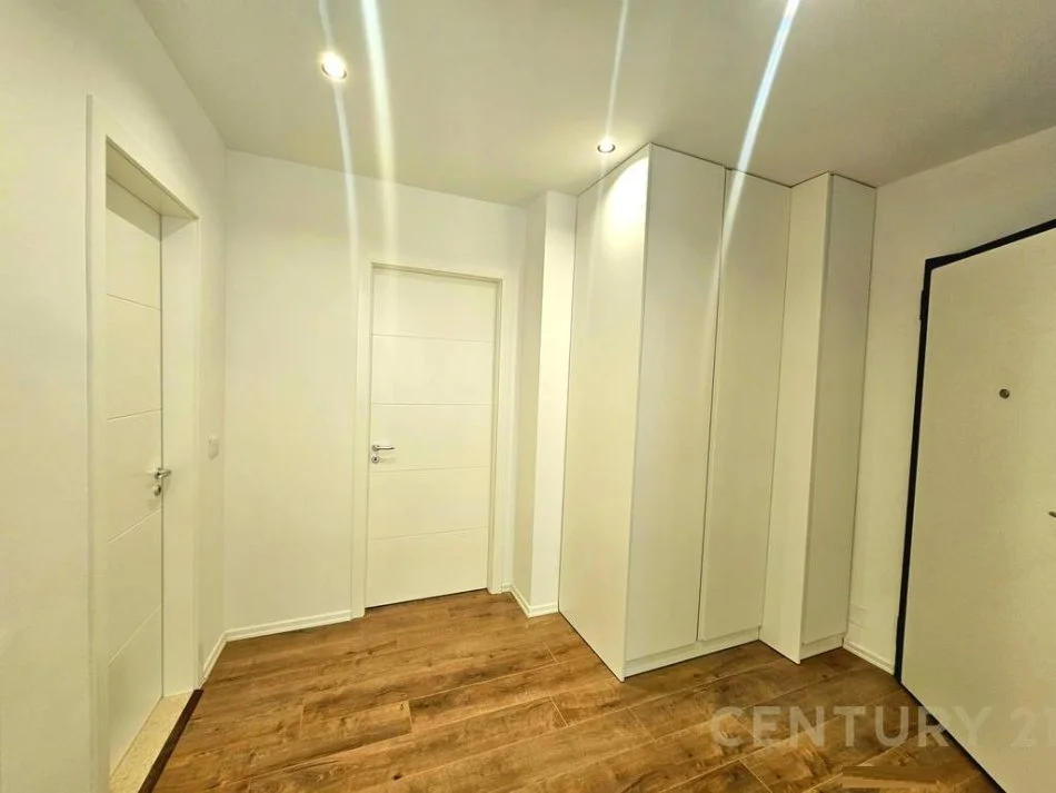 Tirane, jepet me qera apartament 2+1 Kati 7, 110 m² 1.300 € (Kodra e Diellit)