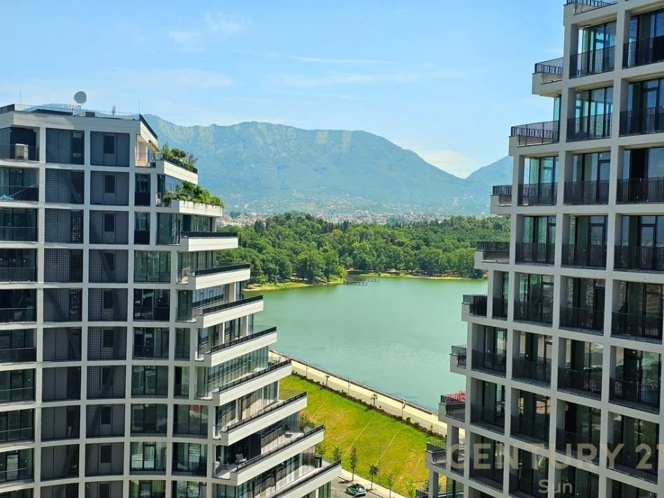 Tirane, jap me qera zyre , 140 m² 1.600 € (Lake View Residences, Liqeni i Tiranës)