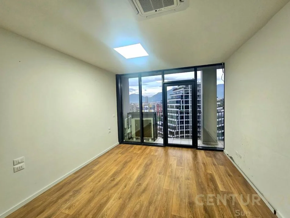 Tirane, jap me qera zyre , 140 m² 1.600 € (Lake View Residences, Liqeni i Tiranës)