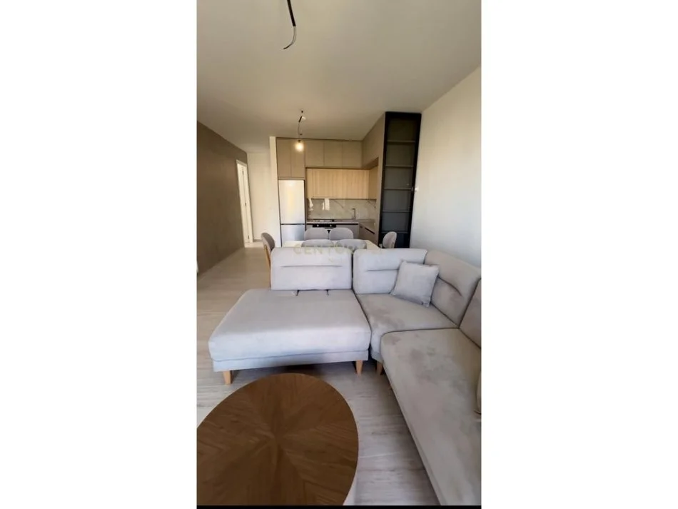 Tirane, jap me qera apartament 3+1+2+POST PARKIMI , 116 m² 1.500 € (Liqeni i Thatë)