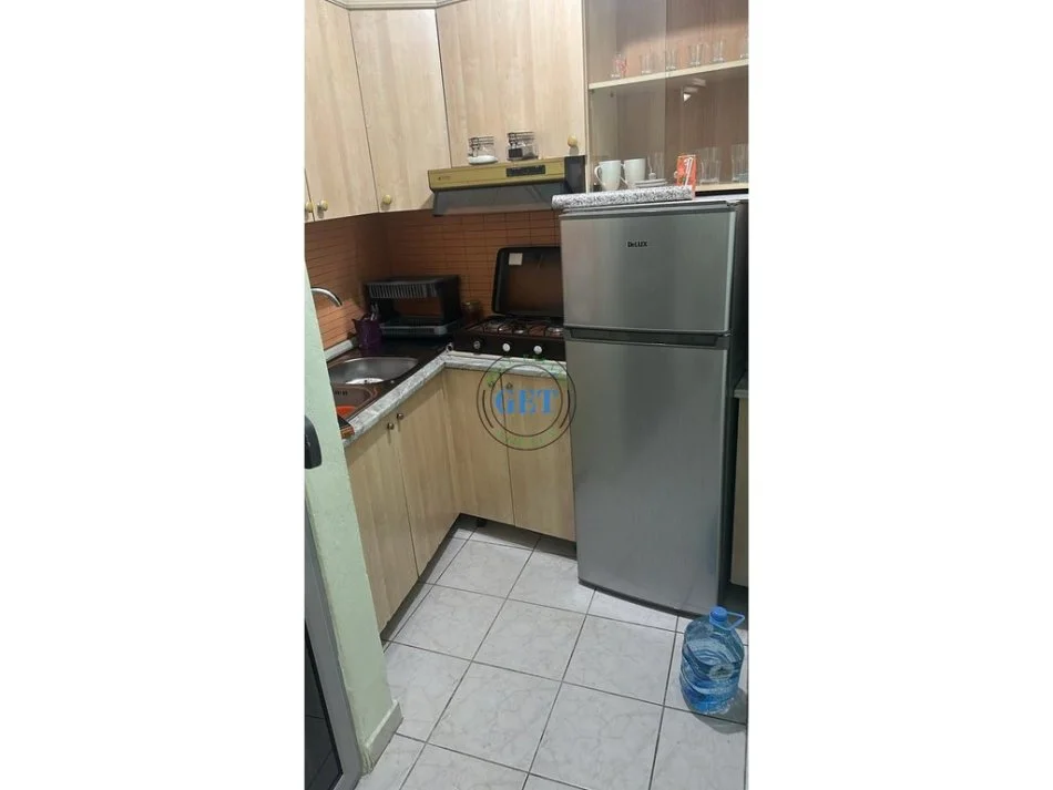 Durres, jepet me qera apartament 1+1 Kati 5, 75 m² 300 € (Majestic, Shkëmbi i Kavajës)