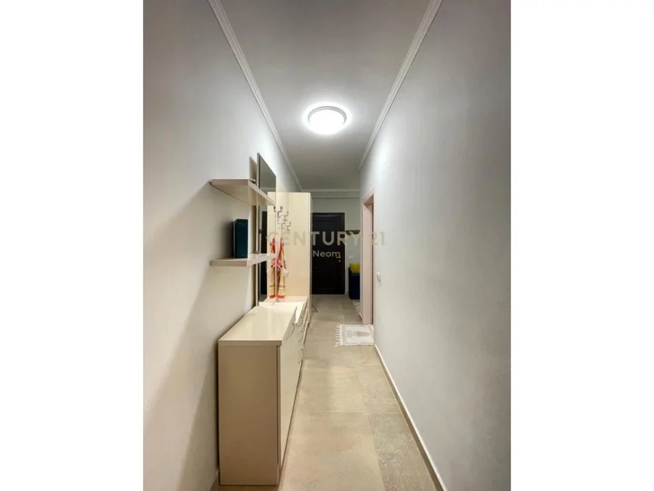Tirane, jap me qera apartament 2+1 , 110 m² 700 € (Liqeni i Thatë)