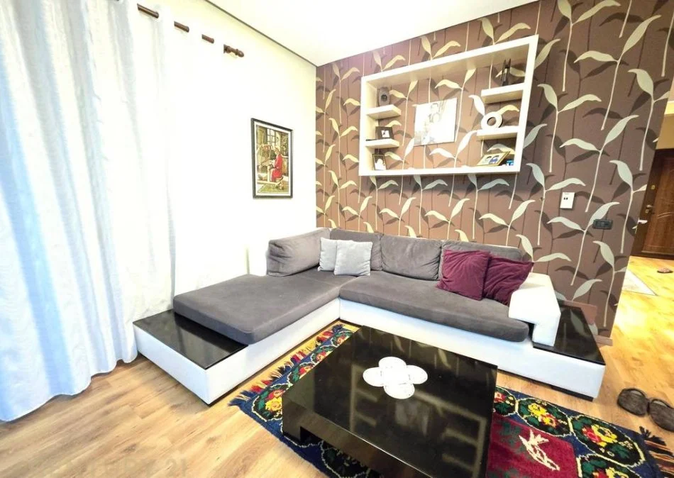 Tirane, shitet apartament 2+1 Kati 8, 106 m² 206.000 € (Ali Demi, Ish Tregu Elektrik)
