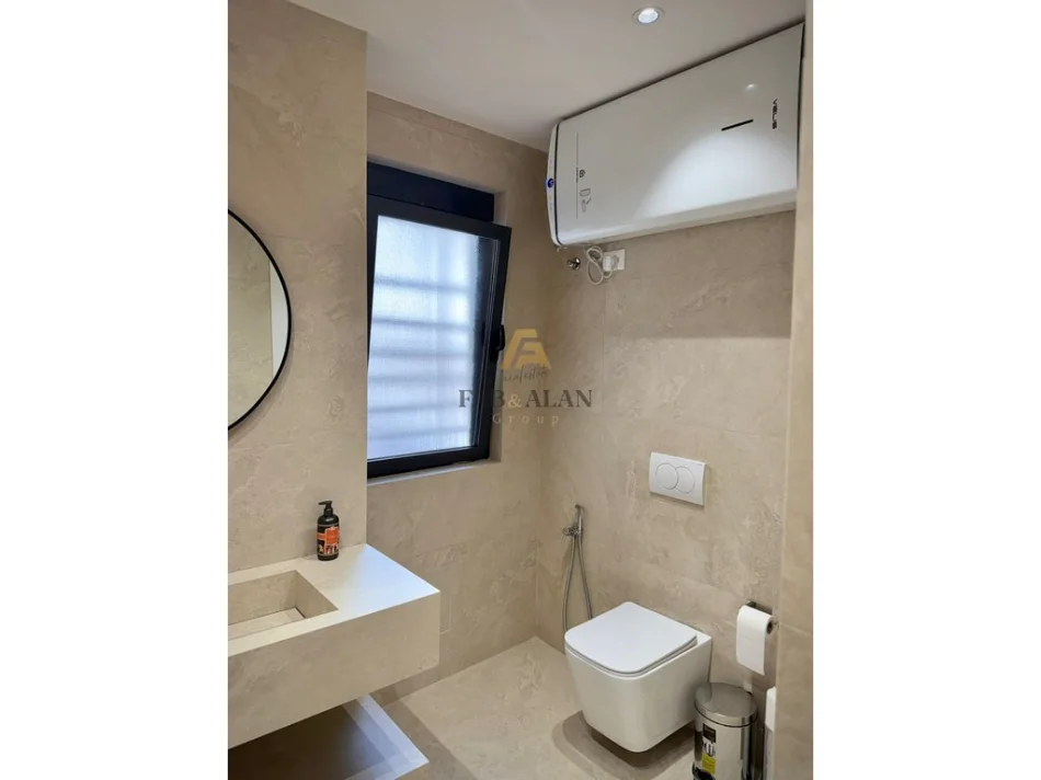 Tirane, jepet me qera apartament 2+1 , 1.500 € (RRUGA E KOSOVAREVE)