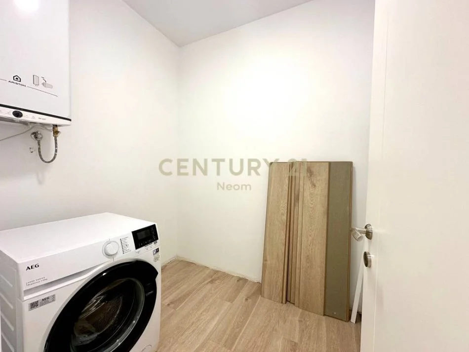 Tirane, jap me qera apartament 2+1+2 , 115 m² 800 € (Liqeni i Thatë)