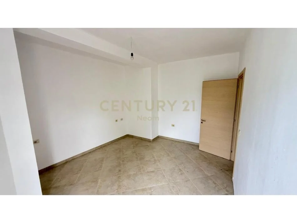 Tirane, shes apartament 2+1+2 , 103 m² 145.000 € (Ali Demi)