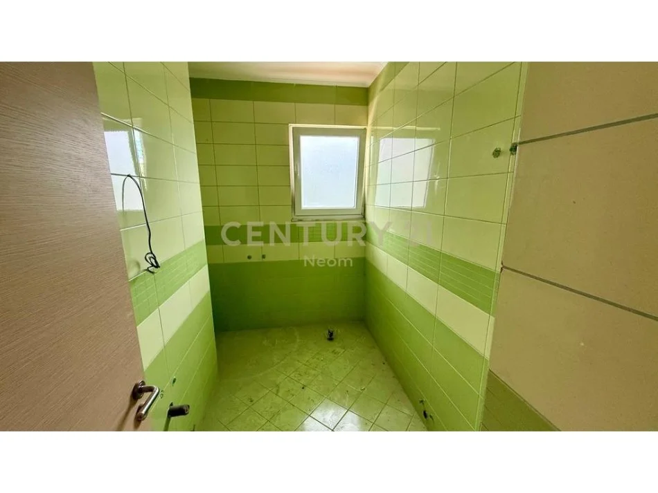 Tirane, shes apartament 2+1+2 , 103 m² 145.000 € (Ali Demi)