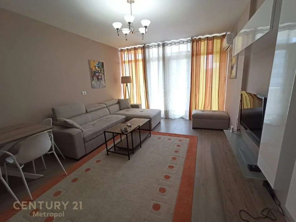 Tirane, shes apartament 1+1 , 73 m² 135.000 € (Rruga e Kavajës)