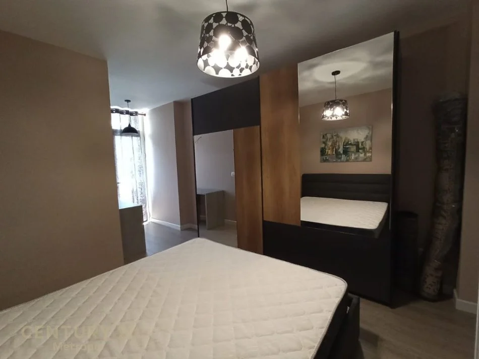 Tirane, shes apartament 1+1 , 73 m² 135.000 € (Rruga e Kavajës)