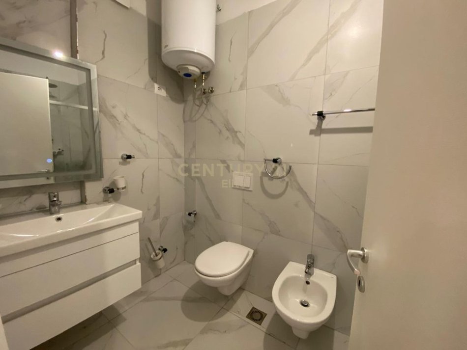 Tirane, shitet apartament 2+1+Aneks+Ballkon Kati 2, 130 m² 278.000 € (Garden Residence by Salillari, Kopshti Zoologjik)