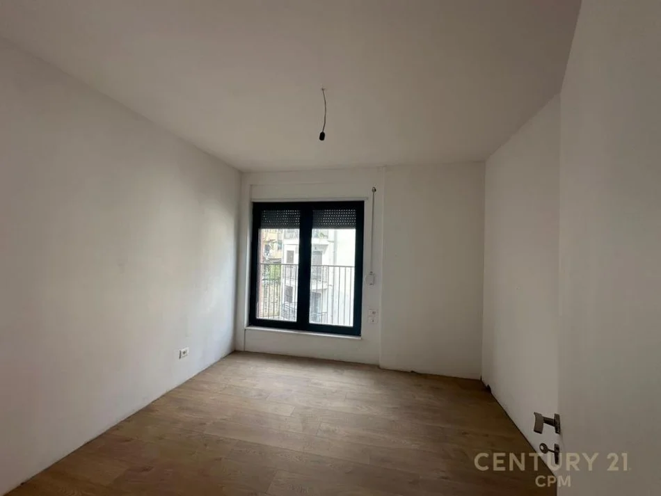 Tirane, shes apartament 3+1+2 , 149 m² 305.000 € (Kodra e Diellit)