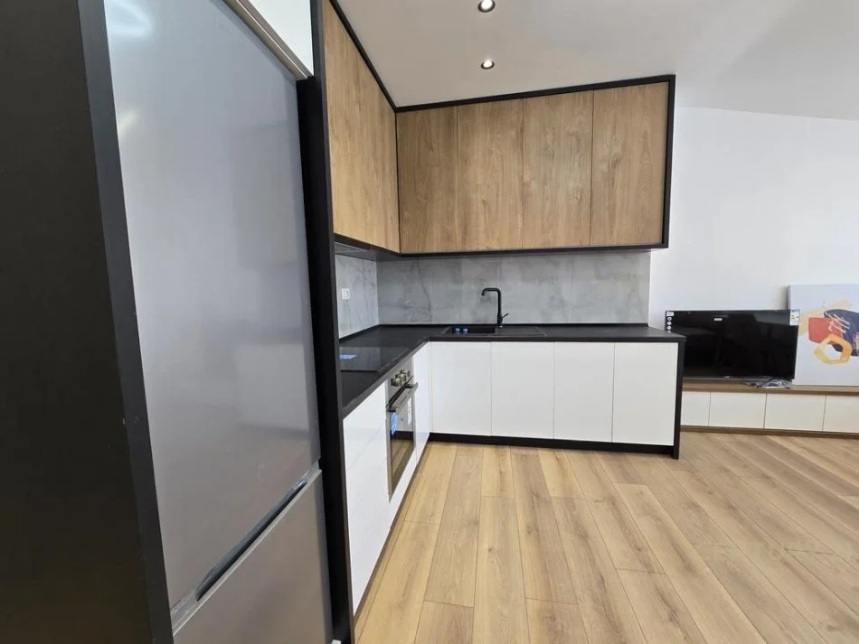 Tirane, shitet apartament 1+1 Kati 7, 54 m² 89.000 € (Don Bosko)