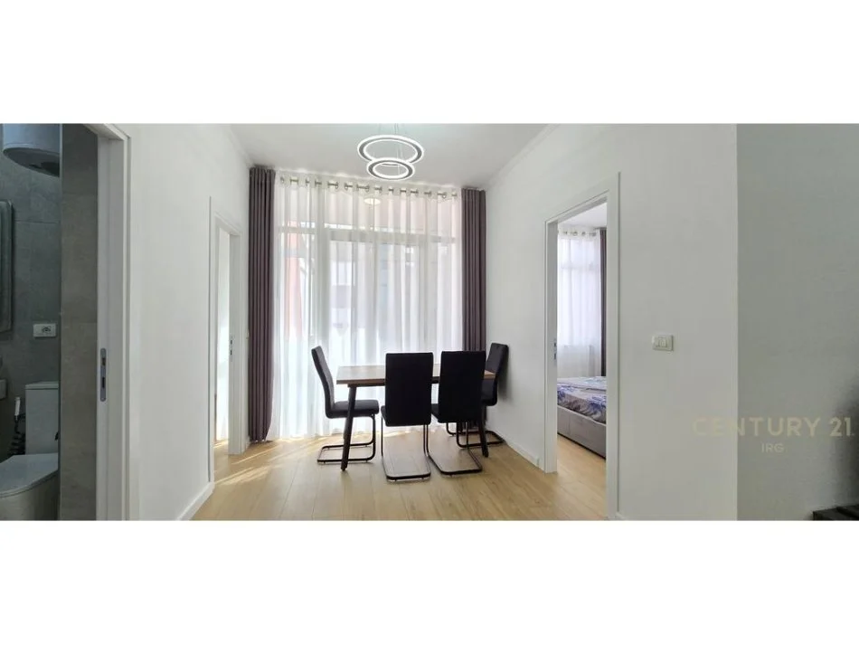 Tirane, shitet apartament Kati 7, 98 m² 148.000 € 