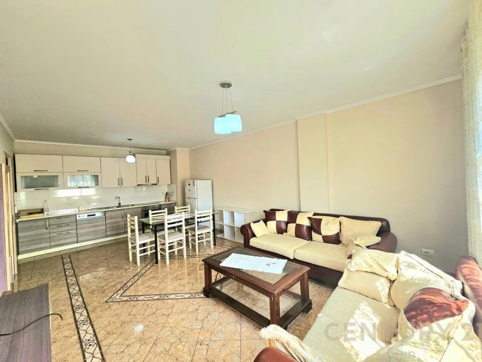 Tirane, jap me qera apartament 2+1 , 96 m² 600 € (Liqeni i Thatë)