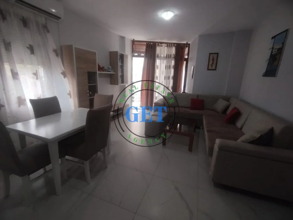 Durres, jepet me qera apartament 1+1 Kati 3, 65 m² 350 € (Golem,Pranë Hotel Majestic)