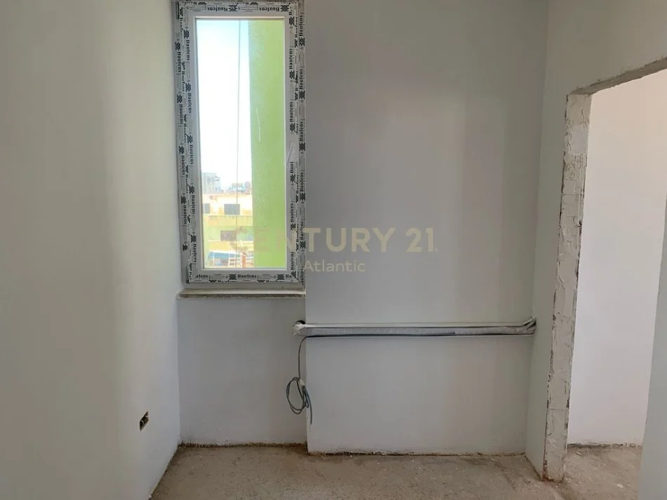 Durres, shitet garsonier 1+1 Kati 6, 45 m² 55.000 € (PLAZH HEKURUDHA Durrës)