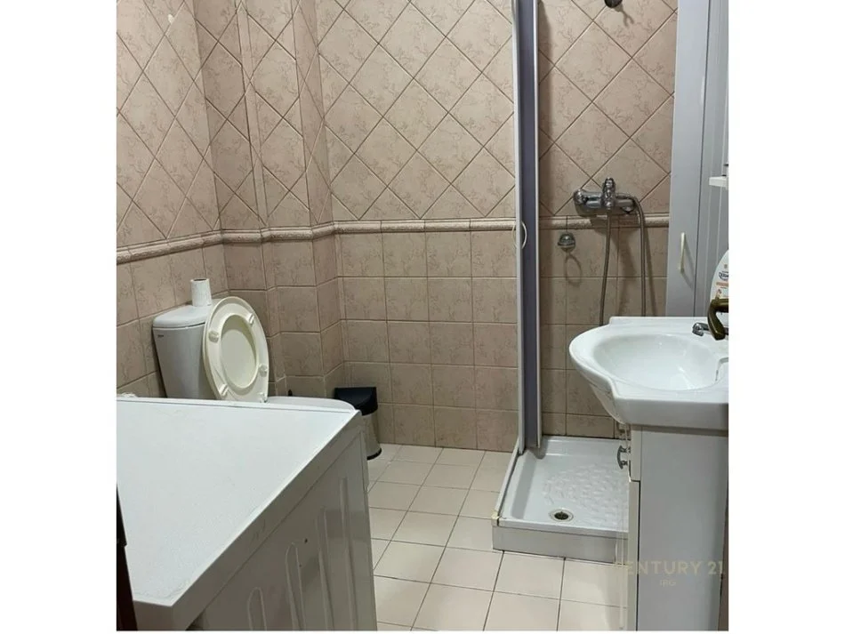 Apartament 1+1 me qera te Rruga Siri Kodra