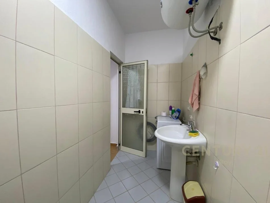 Durres Plazh, shitet 1+1 Kati 7, 75 m² 84.000 € (Plazh Iliria)