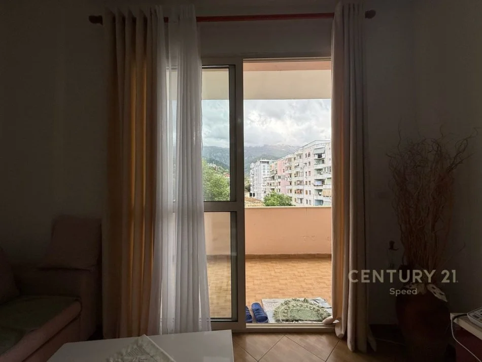 Tirane, shitet apartament 2+1 Kati 3, 87 m² 118.000 € (Fresk)