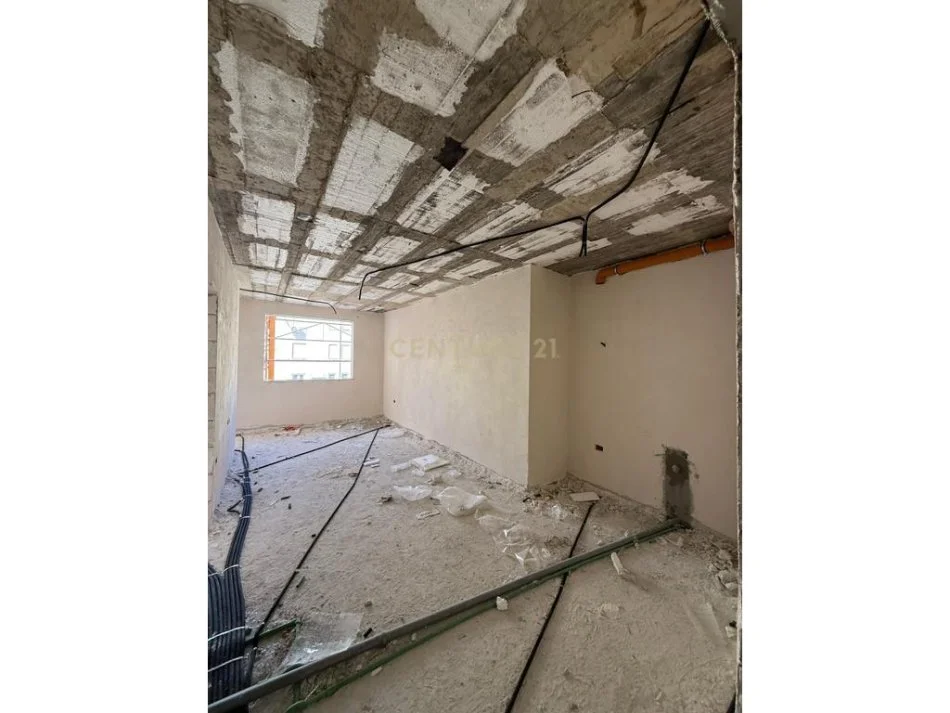 Durres, shitet apartament 1+1+Ballkon Kati 3, 60 m² 65.000 € (Golem shkembi i kavajes)