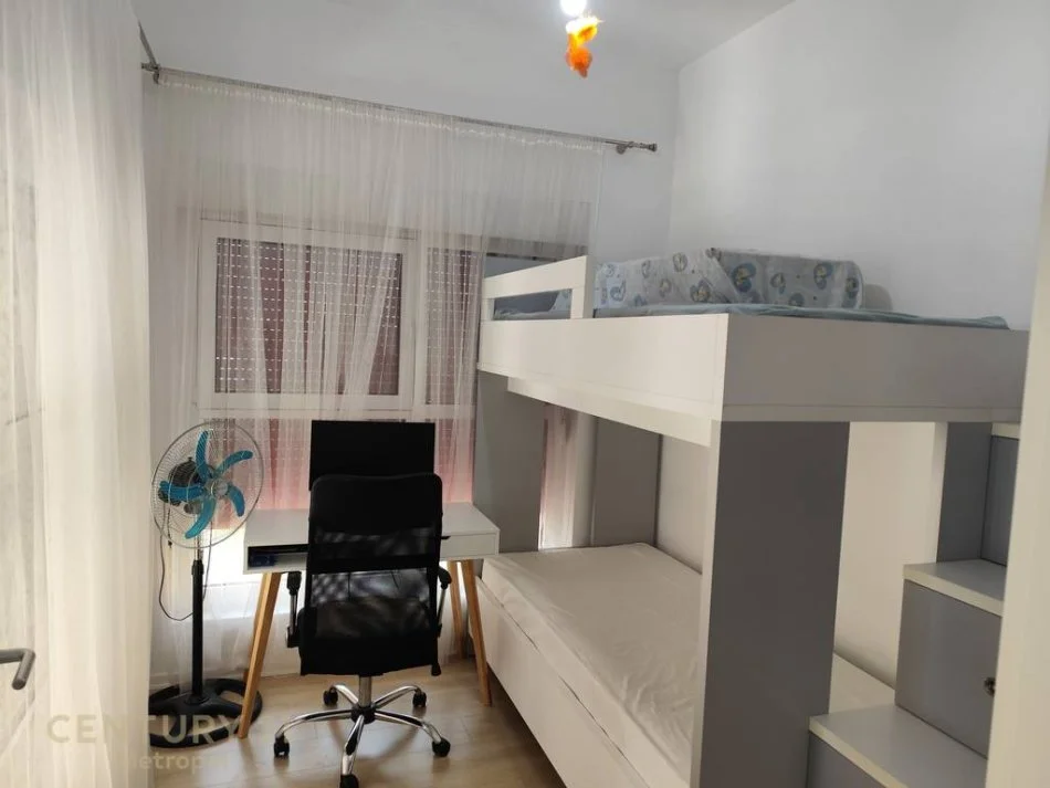 Tirane, shitet apartament 3+1 Kati 3, 121 m² 194.000 € (Rruga Pasho Hysa)