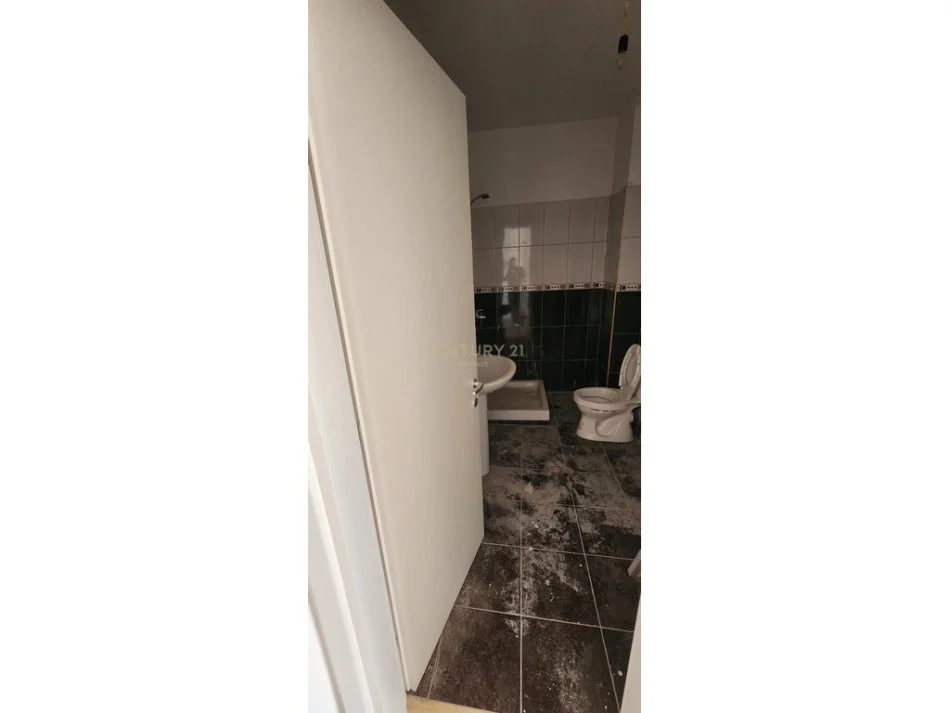 Tirane, shitet apartament 2+1 , 102 m² 150.000 € (Astir)