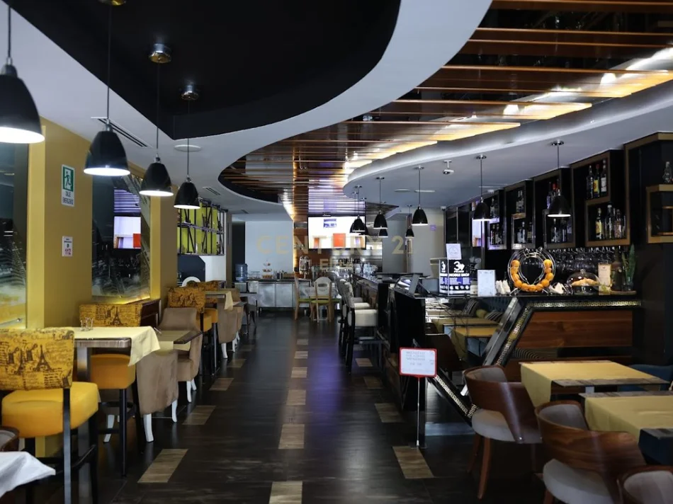 Tirane, shitet hotel Kati 8, 2.400 m² 5.500.000 € (Rruga e Elbasanit)