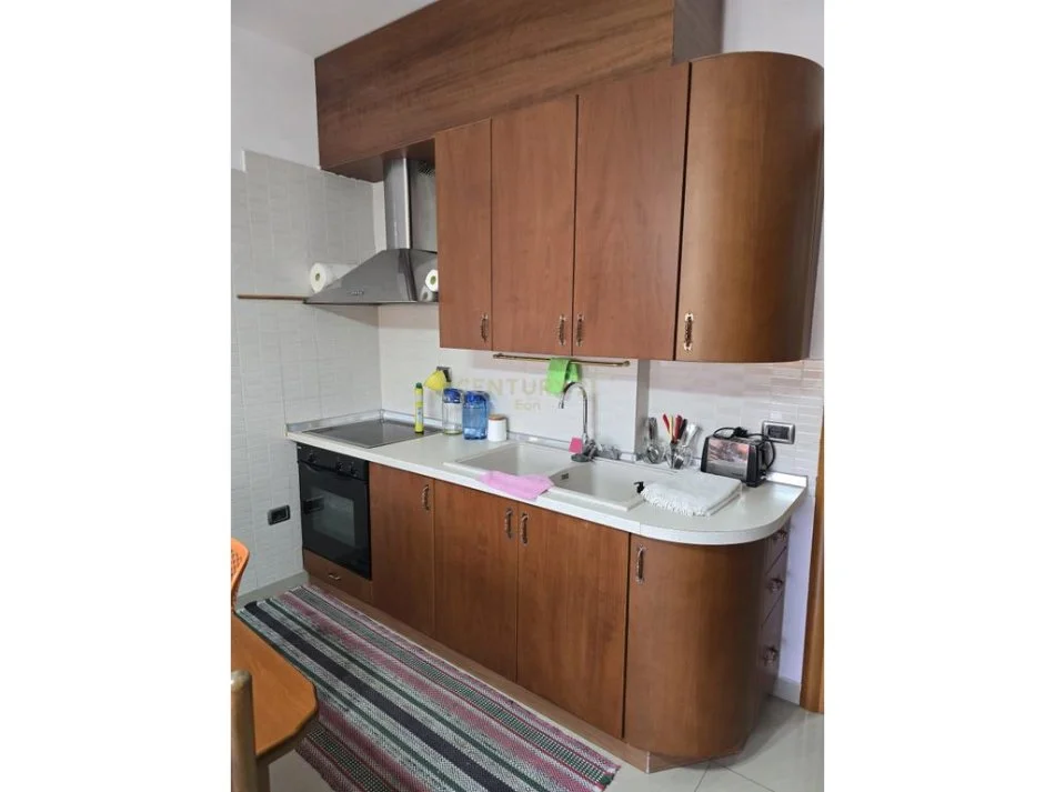 Durres, shitet apartament 1+1+Ballkon Kati 2, 60 m² 70.000 € (SHKEMBI I KAVAJES)