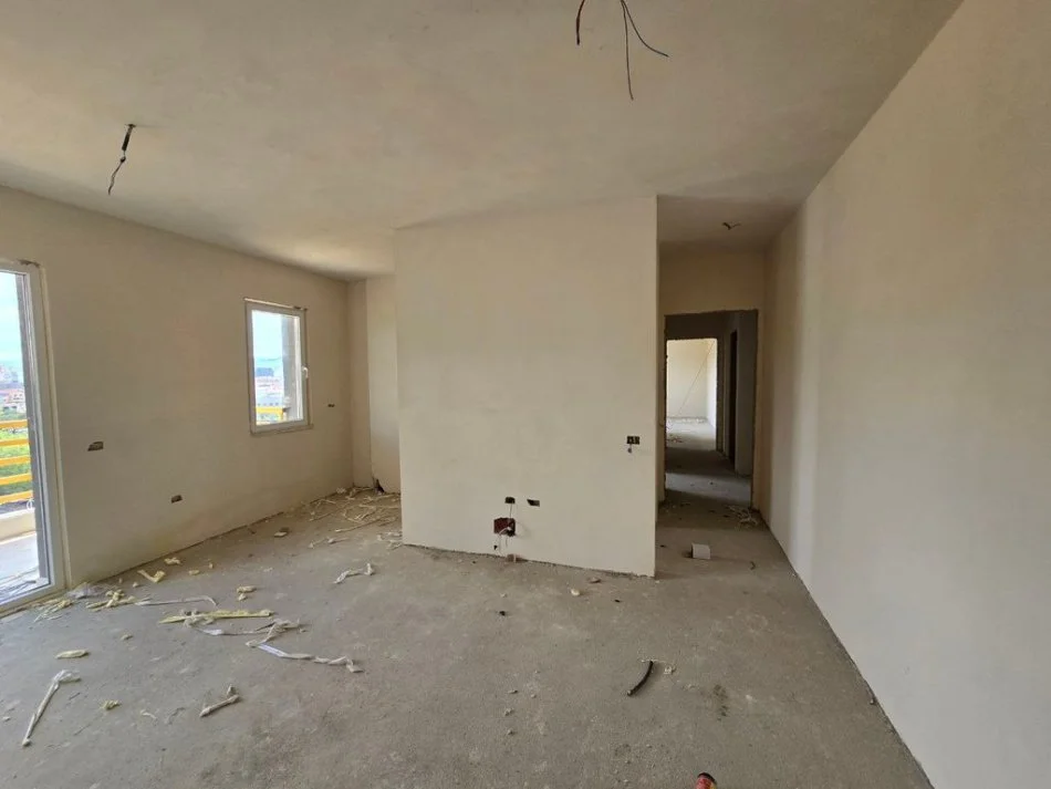 Tirane, shitet apartament 2+1+Ballkon Kati 8, 122 m² 192.000 € (DRITAN HOXHA)