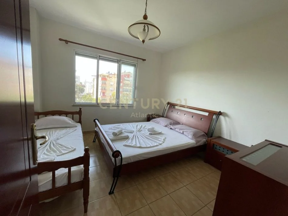 Durres, shitet apartament 1+1+Ballkon Kati 3, 72 m² 75.000 € (mali robit)