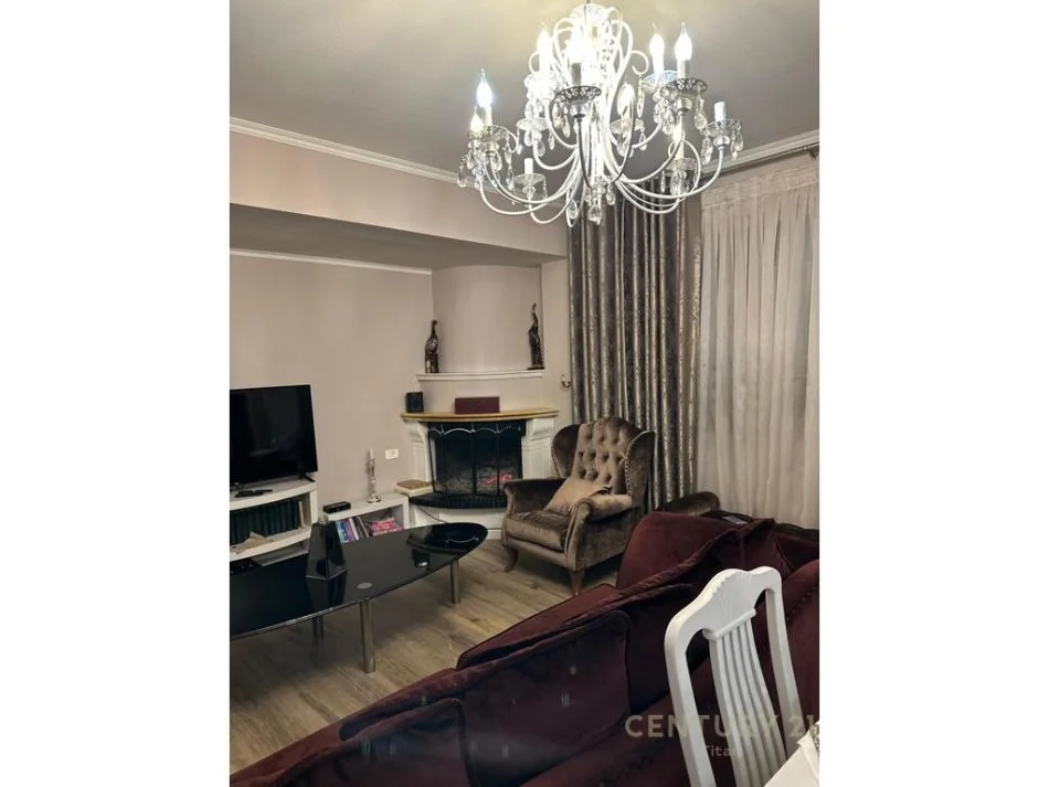 Tirane, shitet apartament Kati 1, 75 m² 120.000 € 