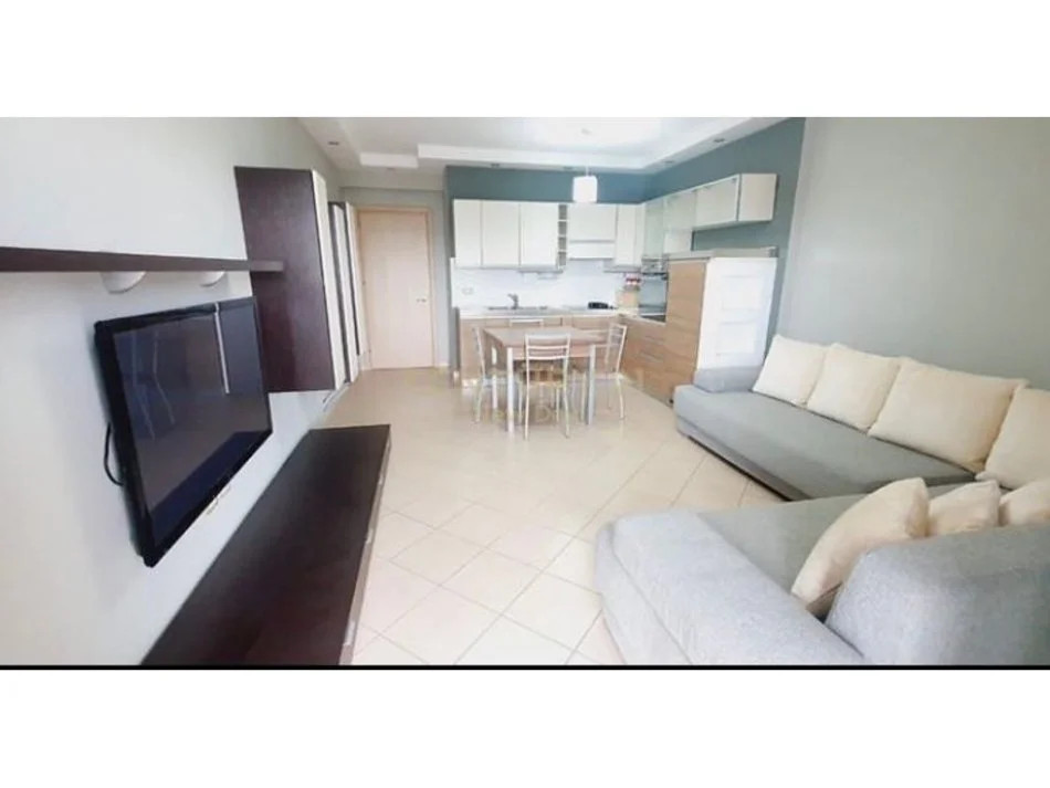 Durres, jepet me qera apartament 1+1 , 86 m² 350 € (Apartament 1+1 me Qira në Plazh, Durrës - 350€ | 86 m²)