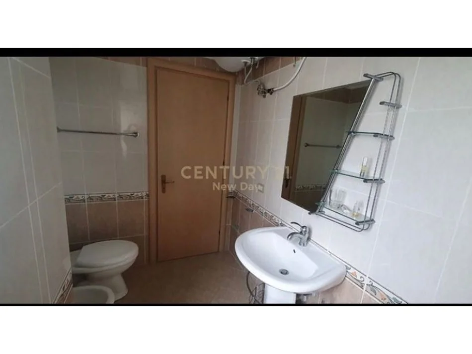 Durres, jepet me qera apartament 1+1 , 86 m² 350 € (Apartament 1+1 me Qira në Plazh, Durrës - 350€ | 86 m²)