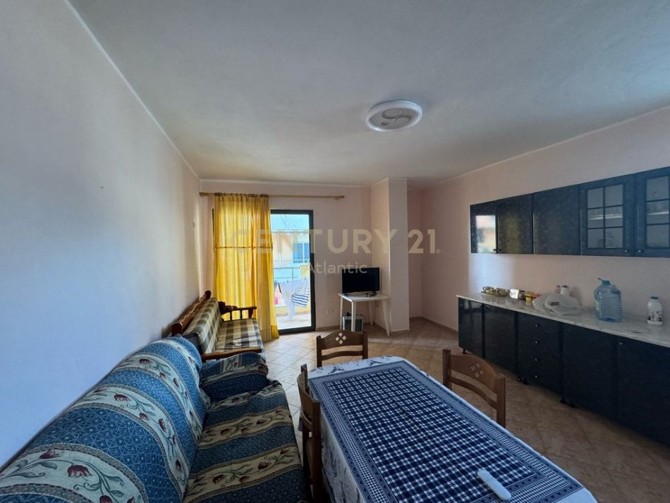 Durres, jepet me qera apartament 1+1 Kati 3, 70 m² 350 € (Vollga)