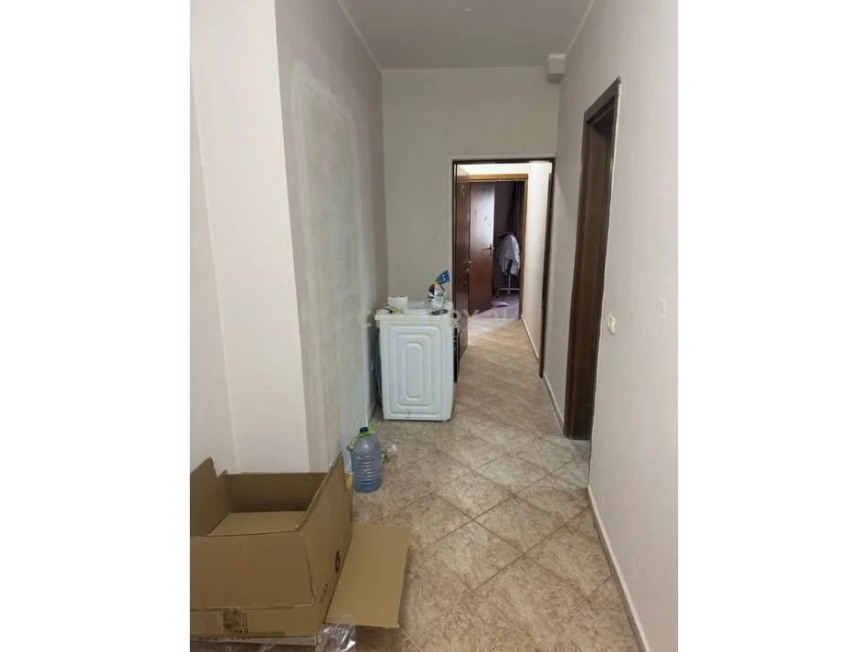 Durres, jepet me qera apartament 1+1 Kati 3, 70 m² 350 € (Vollga)