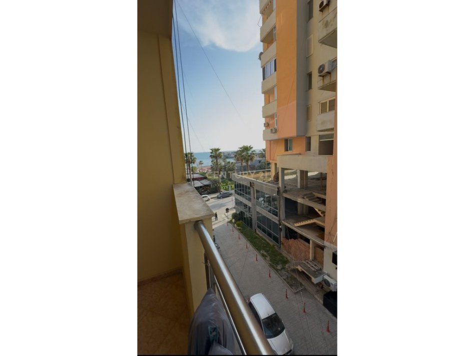 Durres, jepet me qera apartament 1+1 Kati 3, 70 m² 350 € (Vollga)