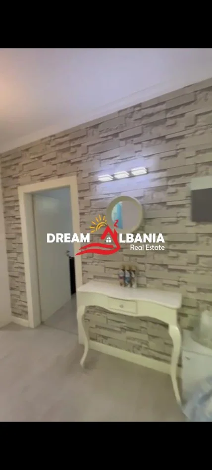 Tirane, jepet me qera 1+1 , 70 m² 450 € (Tek Terminali Jug-Veri)