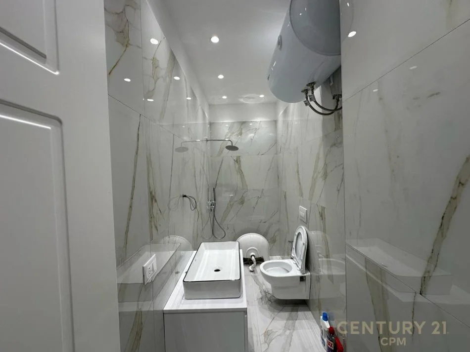 Tirane, jap me qera apartament 2+1+2 , 107 m² 900 € (Kodra e Diellit)