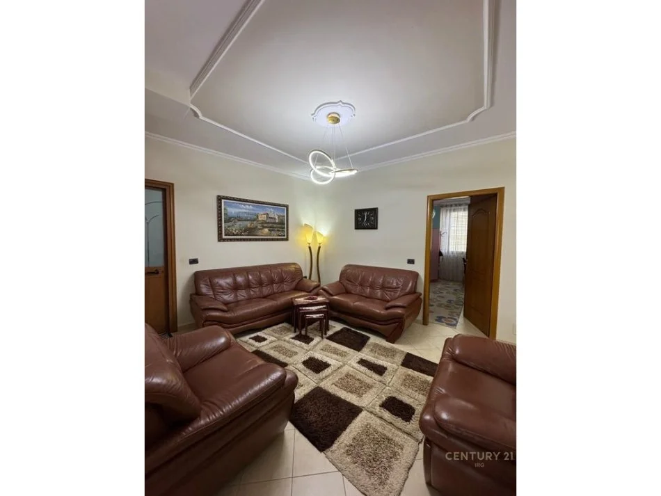 Tirane, shitet apartament 2+1+Ballkon Kati 3, 92 m² 170.000 € (don bosko)