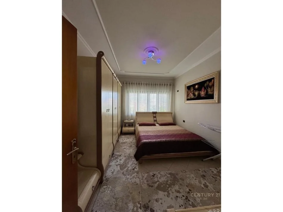 Tirane, shitet apartament 2+1+Ballkon Kati 3, 92 m² 170.000 € (don bosko)